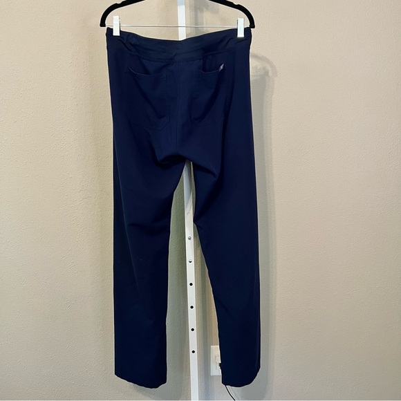 Figs Navy Catarina One Pocket Scrub Top and Livingston Basic Scrub Pants - Picture 9 of 10